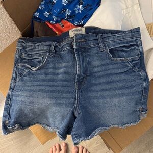 Kensie denim shorts size 8